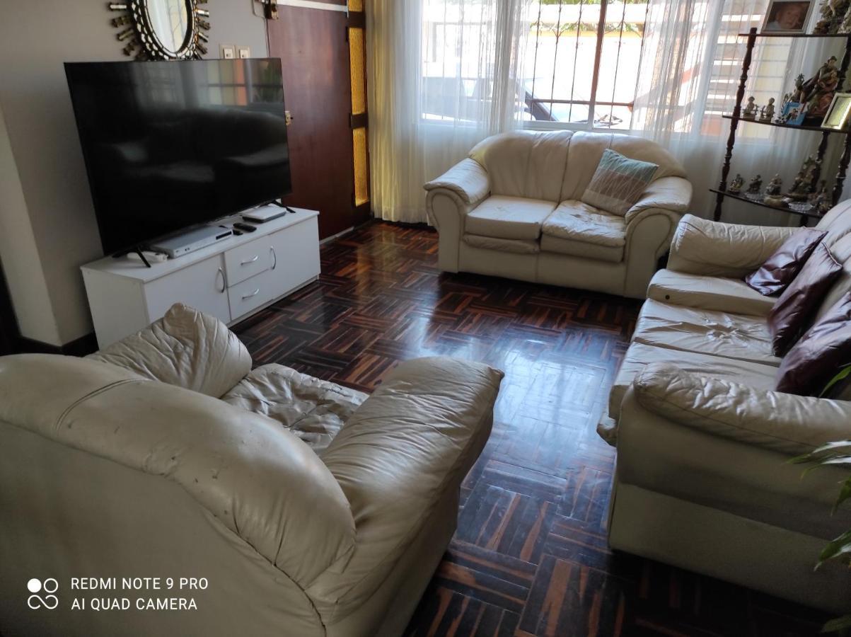 San Borja Habitación Amoblada Tv 42 Ok Habitación en casa particular
